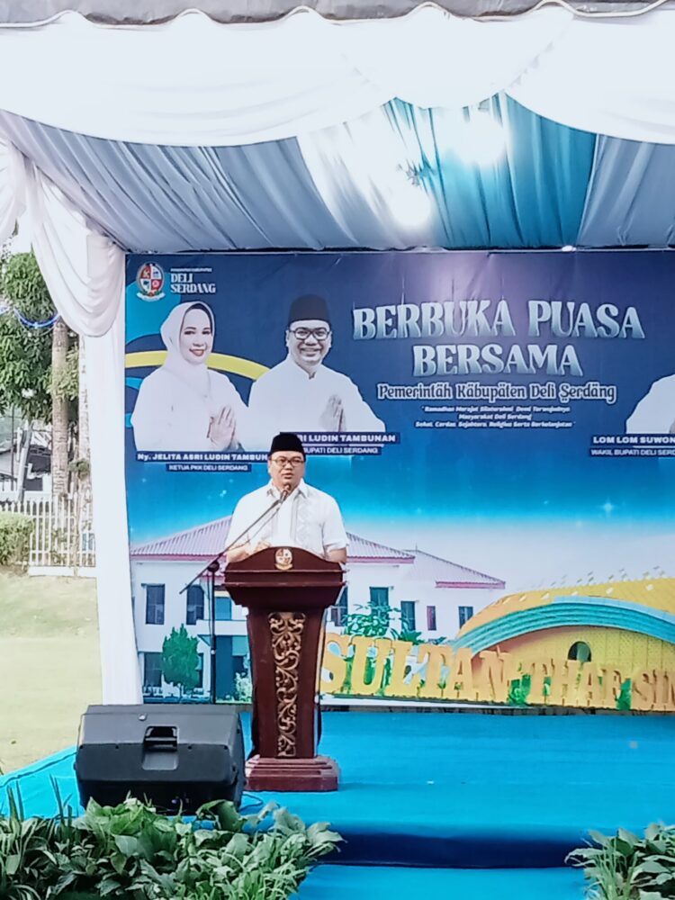 Buka Puasa Bersama di Rumah Dinas, Bupati Deliserdang: Camat dan Kepala Desa Harus Aktif Sampaikan Program Prioritas