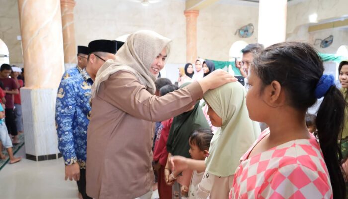 Wabup Madina Ajak Masyarakat Pelihara Anak Yatim