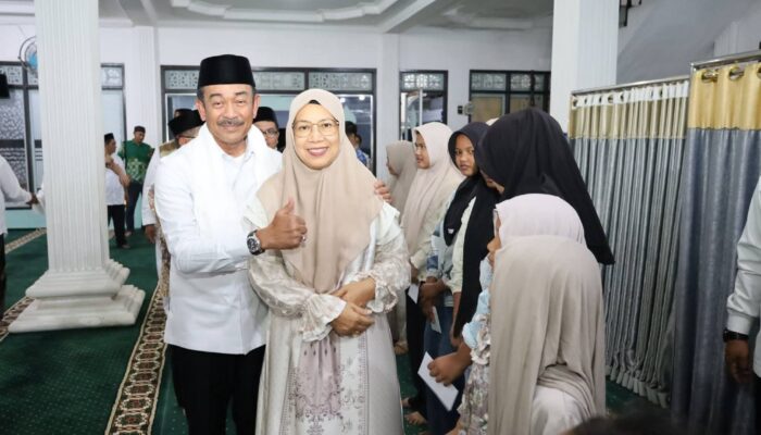 Bupati Madina Buka Bersama 186 Anak Yatim dan Piatu Lembah Sorik Marapi