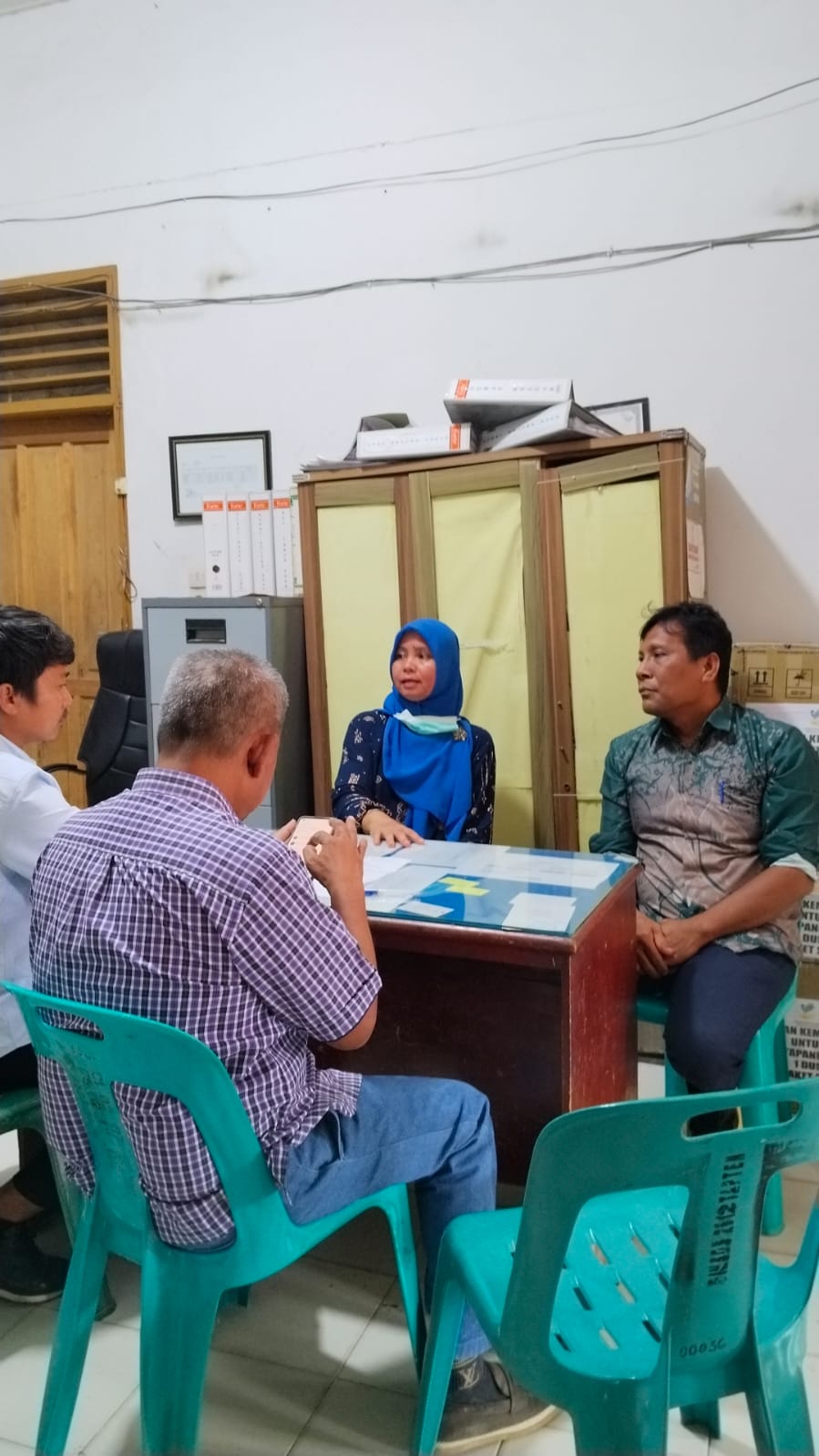 Empat Anggota DPRD Tapteng Sidak Dinsos dan BPBD, Soroti Dugaan Ketidakberesan Data Bantuan Jadup