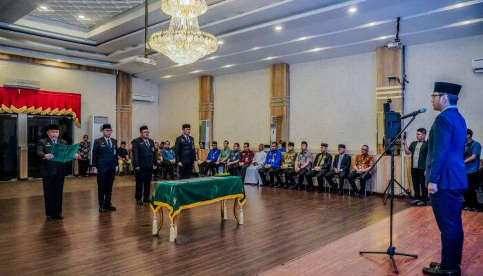 Lantik Empat Pejabat Tinggi Pratama, Rico Waas Tekankan Jabatan Harus Diemban Dengan Ikhlas