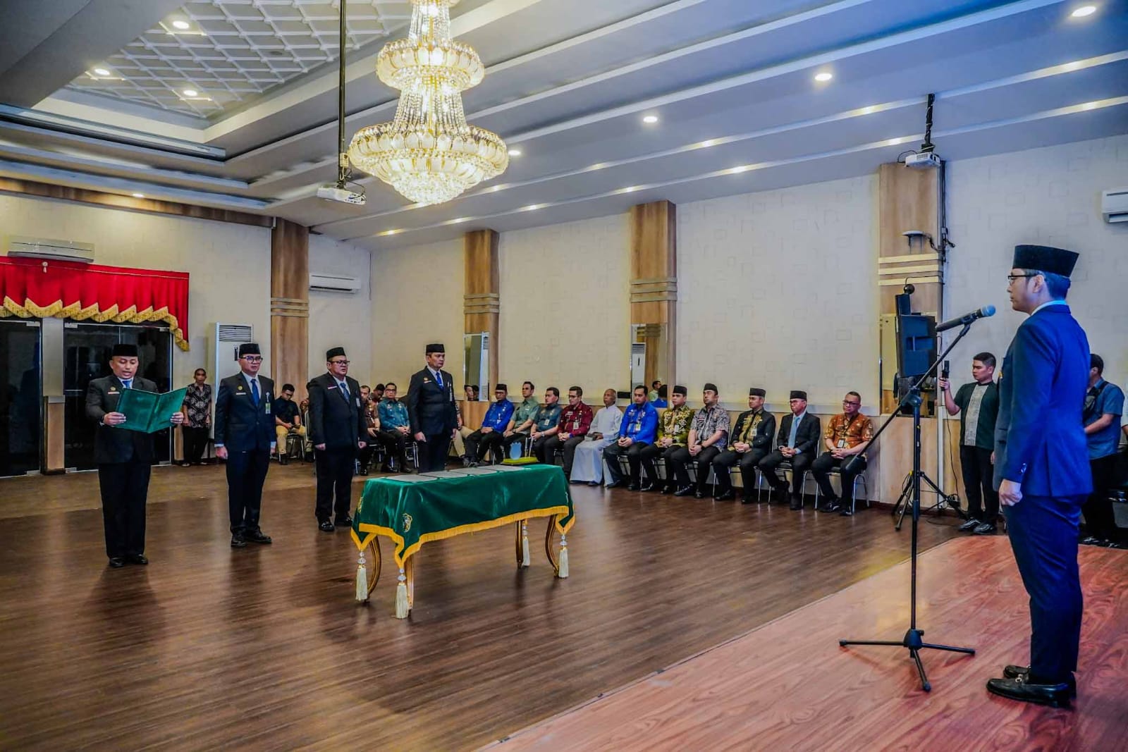 Lantik Empat Pejabat Tinggi Pratama, Rico Waas Tekankan Jabatan Harus Diemban Dengan Ikhlas