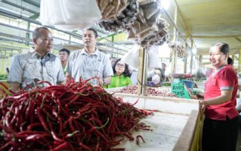 Sekda Sergai Sidak Pasar Sei Rampah, Harga Sembako Terpantau Stabil