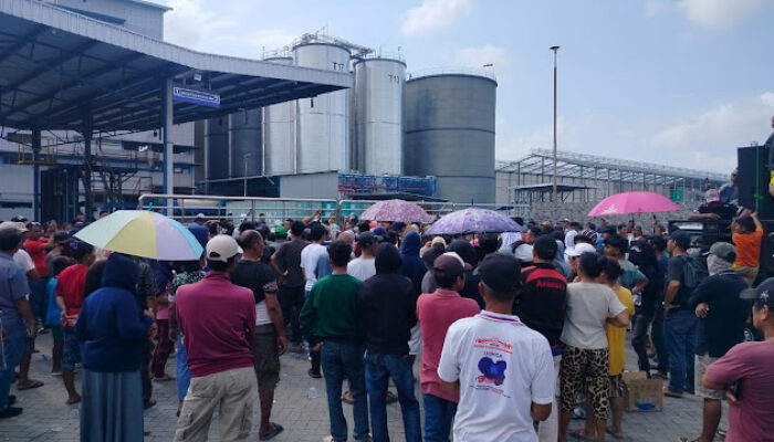 Ribuan Warga Unjuk Rasa Di PT Agro Raya Mas Medan Labuhan