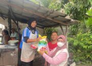 Management Pembangunan Sedu Coffee Desa Sei Rotan Berbagi Paket Sembako Kepada Warga