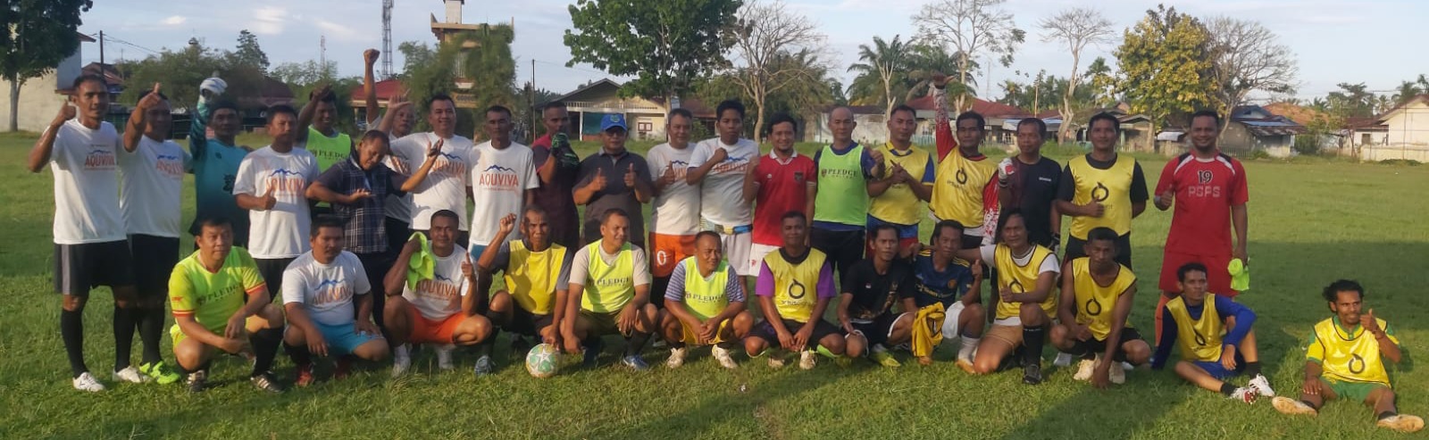 Paguyuban Sepakbola Old Crack Teluk Aru Latihan Bersama 