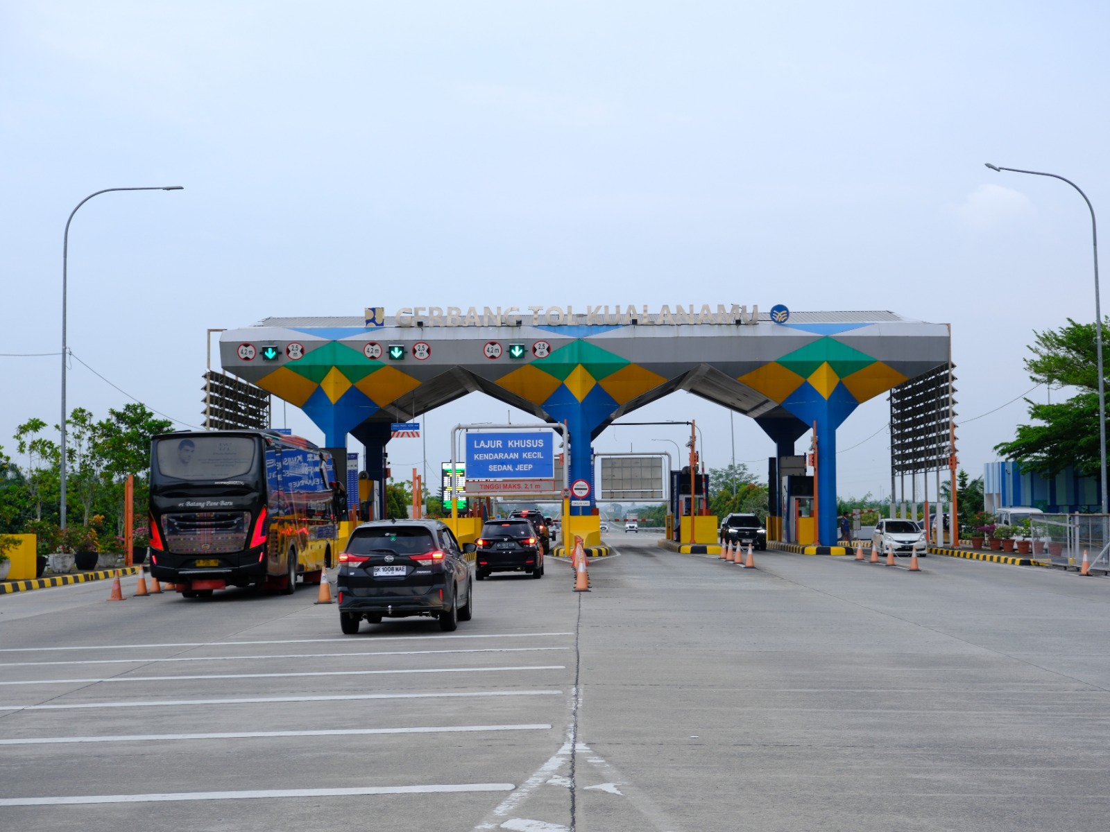 H-8 Hari Raya Idulfitri, Jumlah Kendaraan Melintas Ruas Tol Di Sumut Meningkat