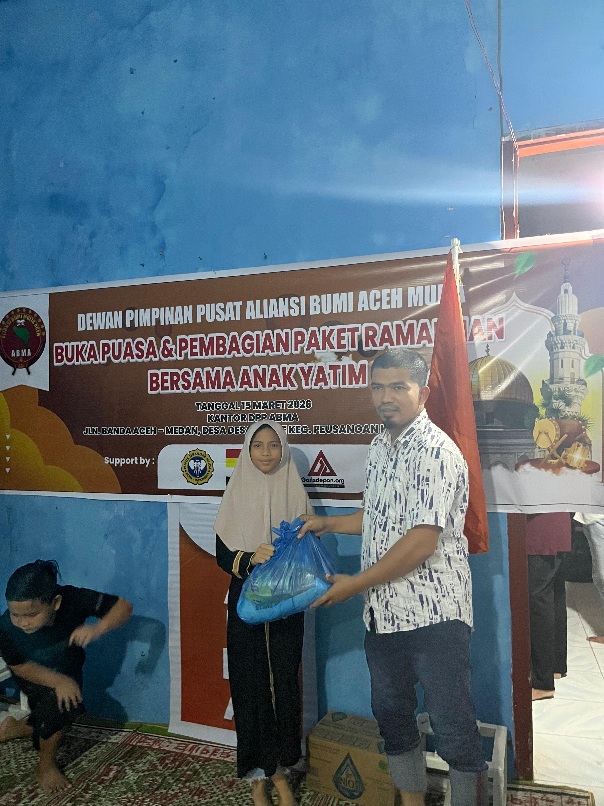 ABMA Bukber Dan Santuni Anak Yatim, Lansia Serta Dhuafa Di Bireuen