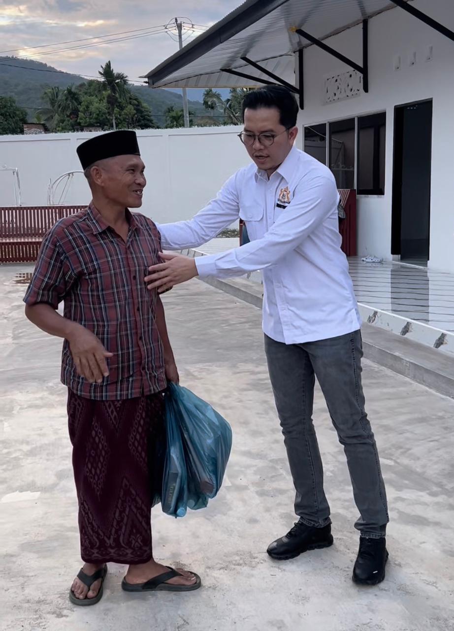 Perkuat Kepedulian Sosial, Kadin Aceh Tenggara Salurkan 150 Paket Lebaran ke Betor dan Pengurus Masjid
