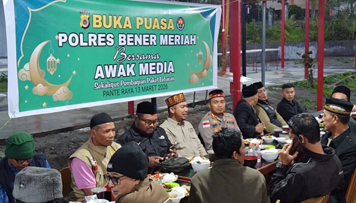Polres Bener Meriah dan Wartawan Berbagi Takjil, Lanjut Bukber