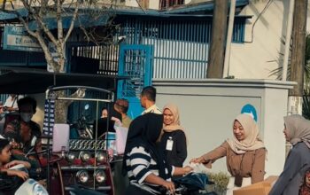 BRI BO Tanjungbalai Berbagi Takjil Kepada Masyarakat