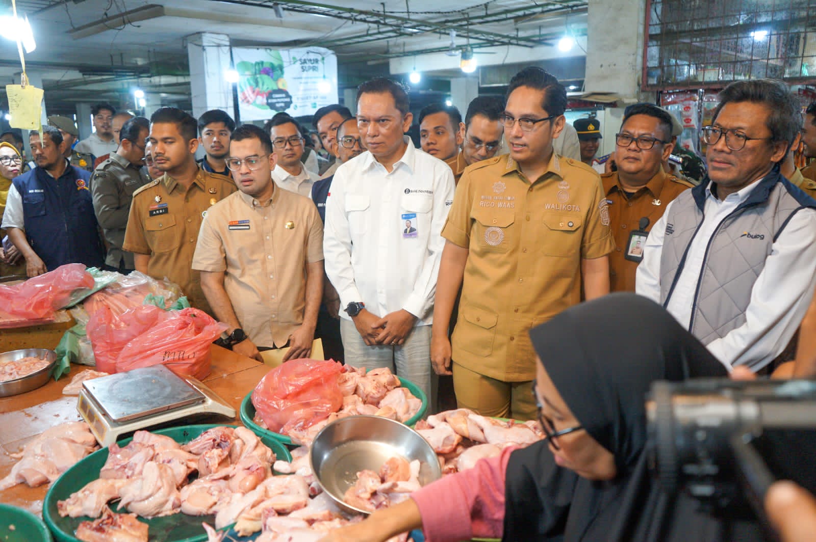 Pantau Pasar Jelang Idulfitri, Wali Kota Medan Pastikan Stok Aman Dan Harga Stabil