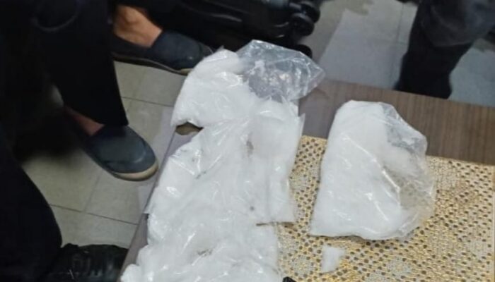 Sembunyikan 2 Kg Sabu Di Koper, Dua Penumpang Tujuan Jakarta Ditangkap Di KNIA