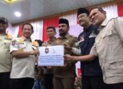 Bupati Aceh Timur Al-Farlaky Terima Bantuan Rp100 Miliar dari Mendagri dan Mensos