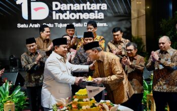 Satu Tahun Danantara Indonesia: Memperkuat Fondasi untuk Masa Depan Generasi IndonesiaBank Mandiri Pertegas Komitmen Dukung Pemerataan Pendidikan Nasional