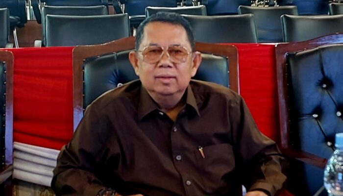 Henry Jhon Minta Pengadaan Ambulance Segera Direalisasikan