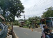 PLN Ganti Tiang Listrik Patah Tertabrak Mobil Rental