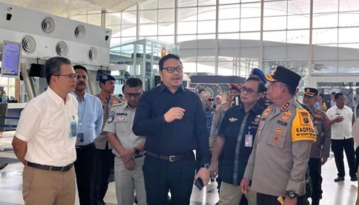 Kapolda Sumut Didampingi Kakan Otband Wilayah II Medan Tinjau KNIA, Pastikan Keamanan Arus Mudik Lebaran Berjalan Lancar