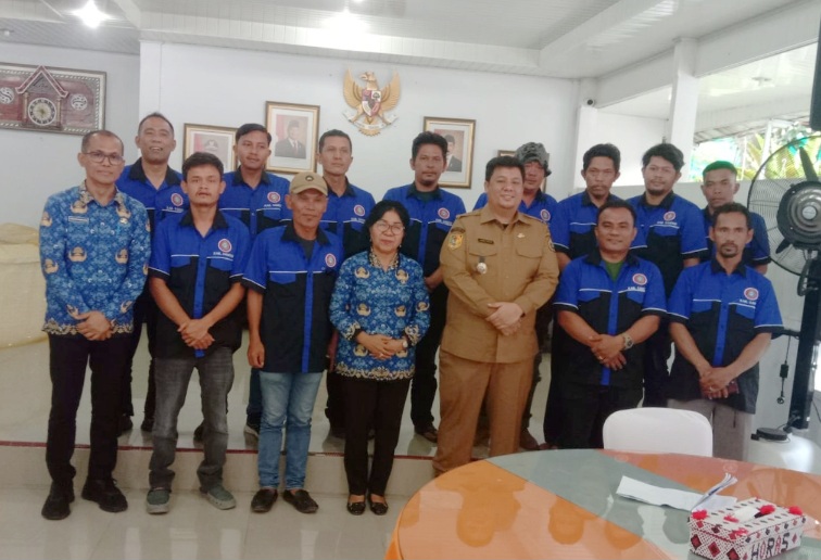 Bupati Vandiko Terima Audensi Pengurus SPSI Samosir