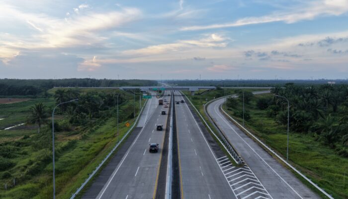 Jelang Lebaran, 1,3 Juta Kendaraan Melintas Di Tol Regional Nusantara