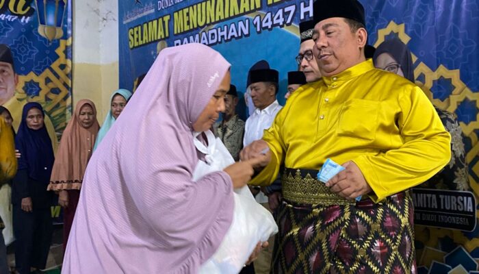 DMDI Indonesia Berikan 500 Bingkisan Idul Fitri dari Artha Graha Peduli dan Presiden DMDI untuk Anak Yatim dan Fakir Miskin