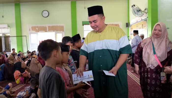Jelang Lebaran Idul Fitri, Ketua DPRK Agara Santuni 1.150 Yatim Piatu