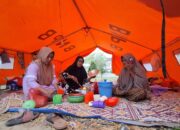 Korban Banjir Bireuen Kecewa, Belum Terima DTH tapi Dikatakan Tak Boleh Tinggal di Tenda