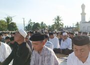 Ribuan Pengikut Habib Muda Seunagan di Nagan Raya Hari ini Shalat Idul Fitri