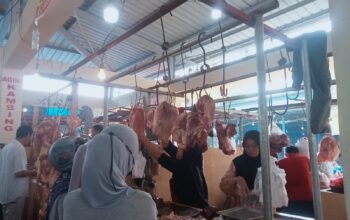 Harga Daging Sapi Jelang Idul Fitri di Pasar Bakaran Batu Lubukpakam Mengalami Kenaikan