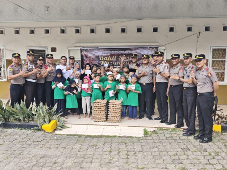 15 Siswa Setukpa Lemdiklat Polri Angkatan 55 Asal Polda Sumut Gelar Bakti Sosial di Panti Asuhan Ade Irma Suryani Nasution