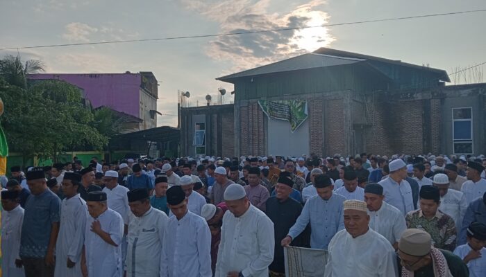 Besok, Ustadz Sabarudin Khatib Idul Fitri Di Masjid Agung Subulussalam