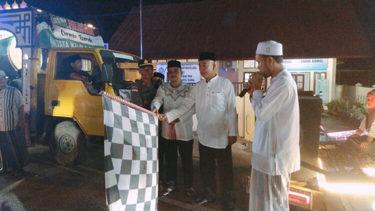 Meriahkan Idul Fitri, Camat Husaini Lepas Pawai Takbir Keliling Darul Kamal