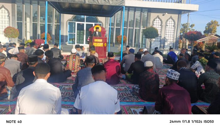 Warga Antusias Shalat Idul Fitri, Camat Kute Panang Ajak Pererat Silaturahmi