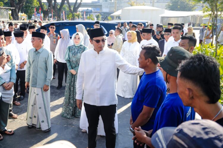 Salat Idulfitri 1447 H, Rico Waas Ajak Warga Perkuat Persatuan dan Bangun Kota Medan untuk Semua