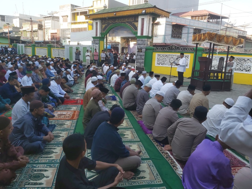 Bupati Syah Afandin: Mari Makmurkan Masjid 