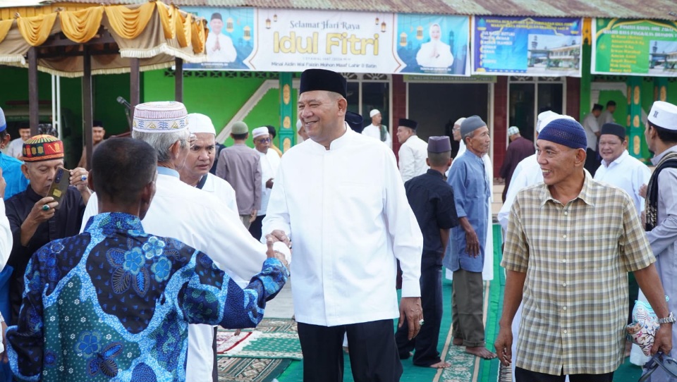 Salat Ied 1447 H, Bupati Syah Afandin, Wabup Tiorita Dan Sekda Amril Sapa Tiga Wilayah