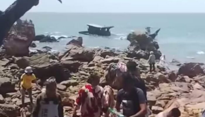 Nyaris Tenggelam, Penumpang Kapal Motor Terdampar Di Pulau Salah Nama