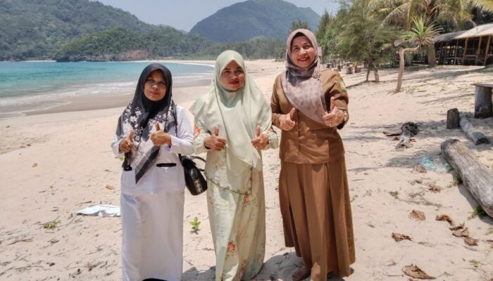 Dinas Kesehatan Pantau Lokasi Wisata Pantai Di Aceh Besar