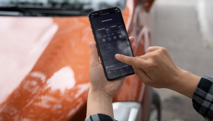 Trafik Data Meroket Lebih Dari 20%, #LebihBaikIndosat Buktikan Jaringan Tangguh