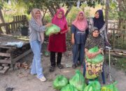 Senyum Warga Tanjung Selamat Sambut Bingkisan Lebaran Dari PT Mahana Boston Abadi