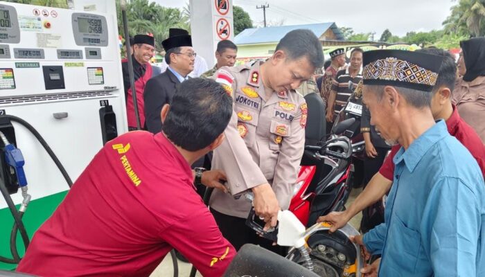 Bupati Aceh Singkil Resmikan SPBU Kompak 3T Di Perbatasan Aceh-Sumut