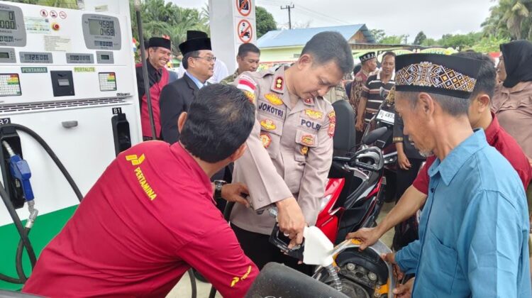 Bupati Aceh Singkil Resmikan SPBU Kompak 3T Di Perbatasan Aceh-Sumut
