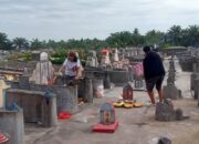 Ratusan Peziarah Padati Perkuburan Tionghoa Damar Pulo Saat Tradisi Cengbeng