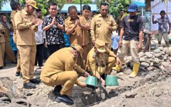 Bupati dan Wabup Deliserdang Letakkan Batu Pertama Pembangunan Mushala dan Kantin Sehat SDN 104240 Wonosari