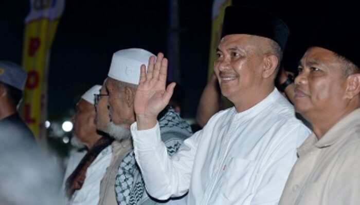 Meriah! Pj Sekdaprov Sumut Lepas Pawai Obor Dan Mobil Hias Sambut Idulfitri 1447 H Di Sergai