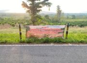 Ilegal Logging Di Simalungun Marak, Warga Bentang Spanduk