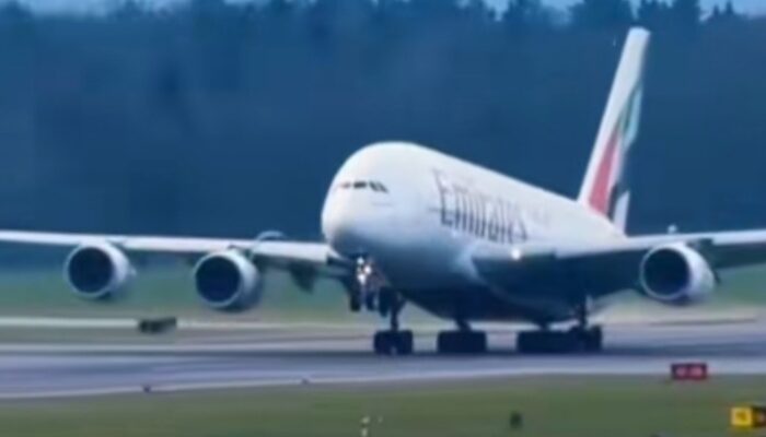 Pusat Penerbangan Dunia, Bandara Dubai Rugi Rp15 Miliar Per Menit Akibat Perang