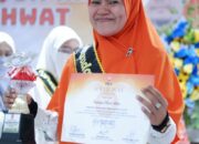 Haru Dan Khidmat! Anggota DPRD Sumut Fatimah Ikut Wisuda Tahfizh Juz 30 Bersama Ratusan Akhwat PKS