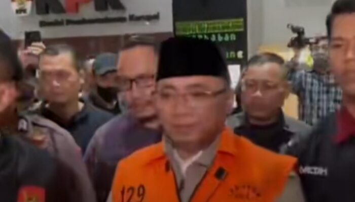 KPK Tahan Mantan Menag Yaqut Tersangka Korupsi Kuota Haji