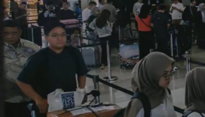 Terminal 3 Bandara Soetta Dipadati Penumpang, di Gilimanuk 16 Pemudik Pingsan
